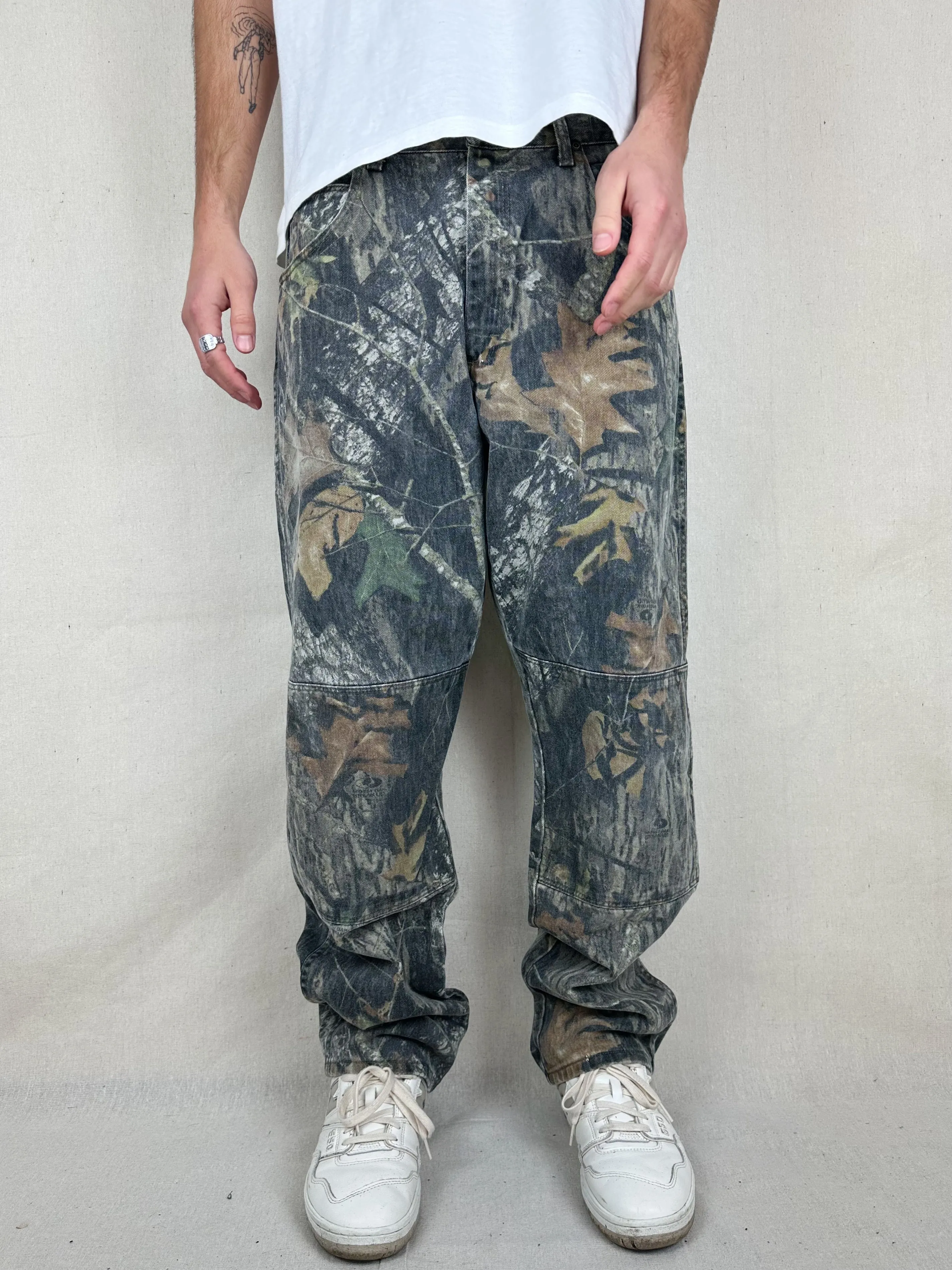 90's Wrangler Realtree Camo Vintage Double Knee Jeans Size 36x32