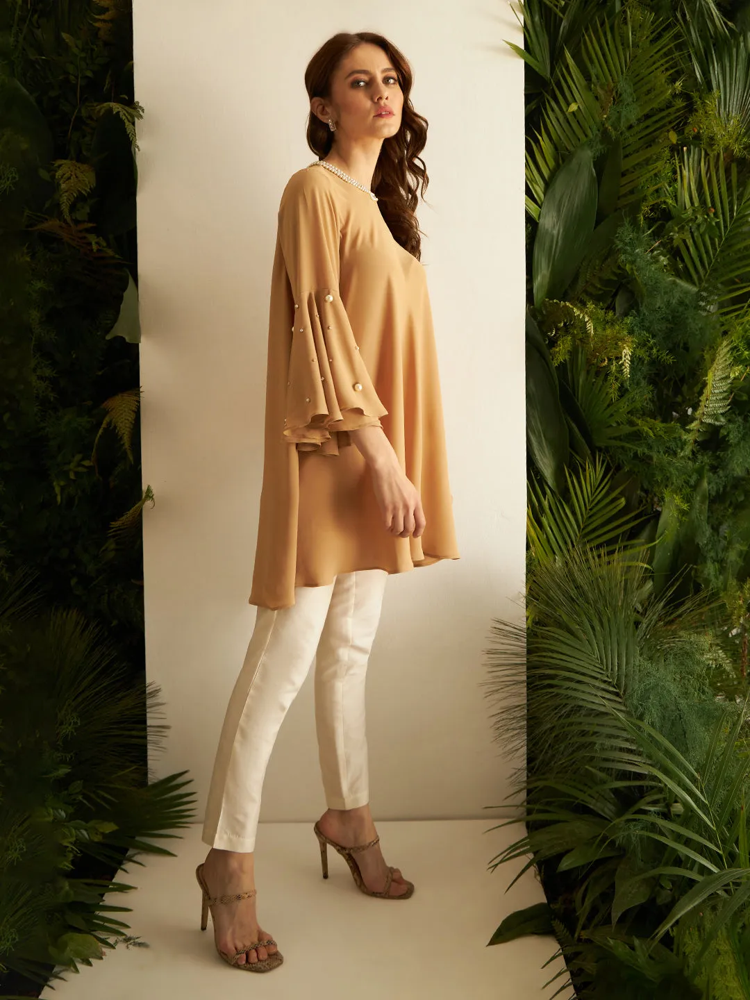 BEIGE BELLA TOP