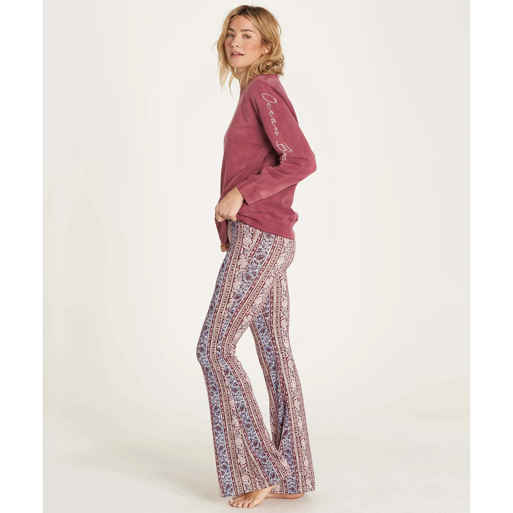 Billabong Women's Sun Down bell Pant | Scarlet