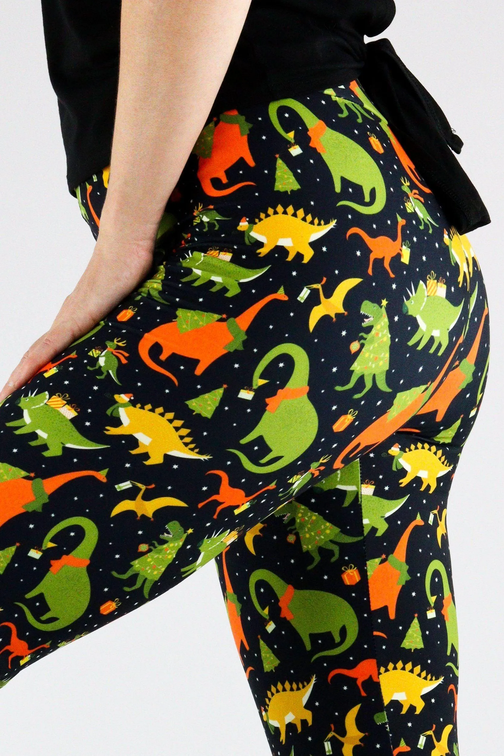 Christmas Dinosaurs - Casual Capri Leggings
