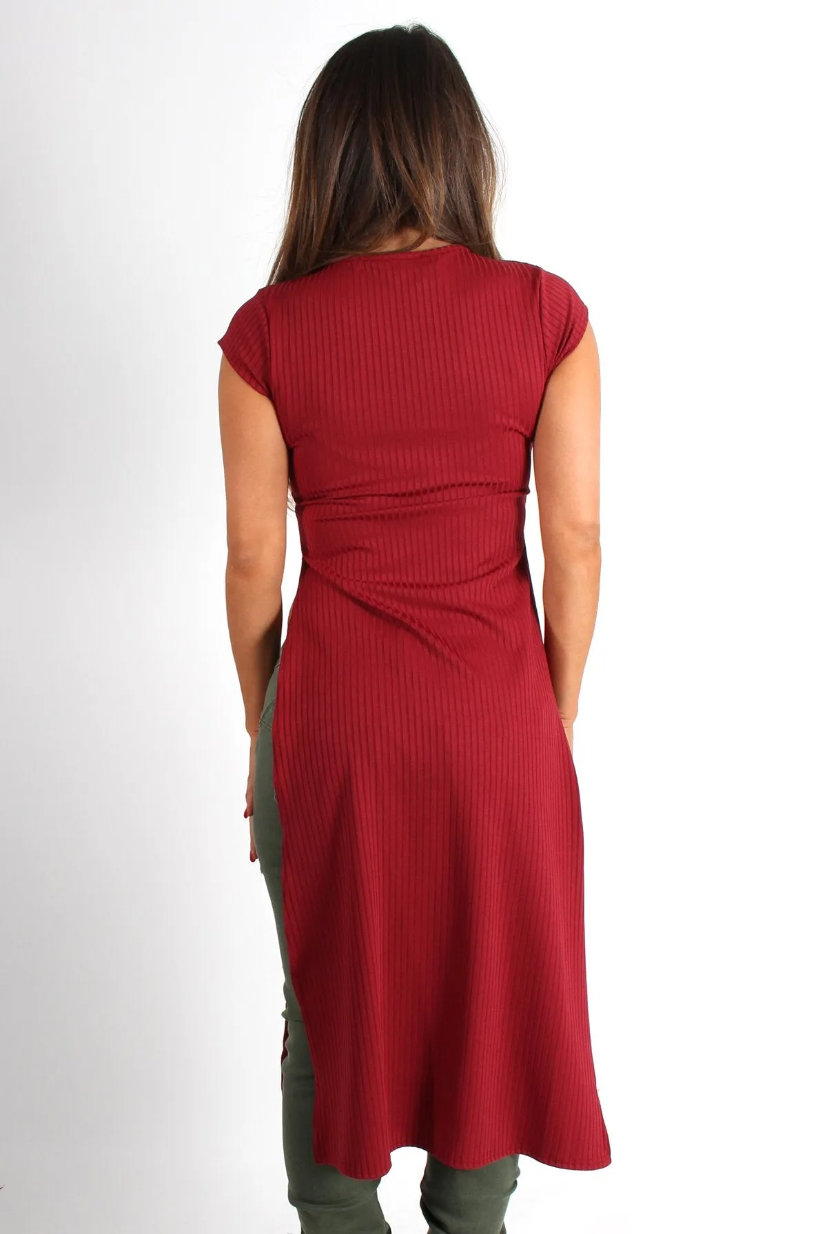 Daphne Wine Side Split Top
