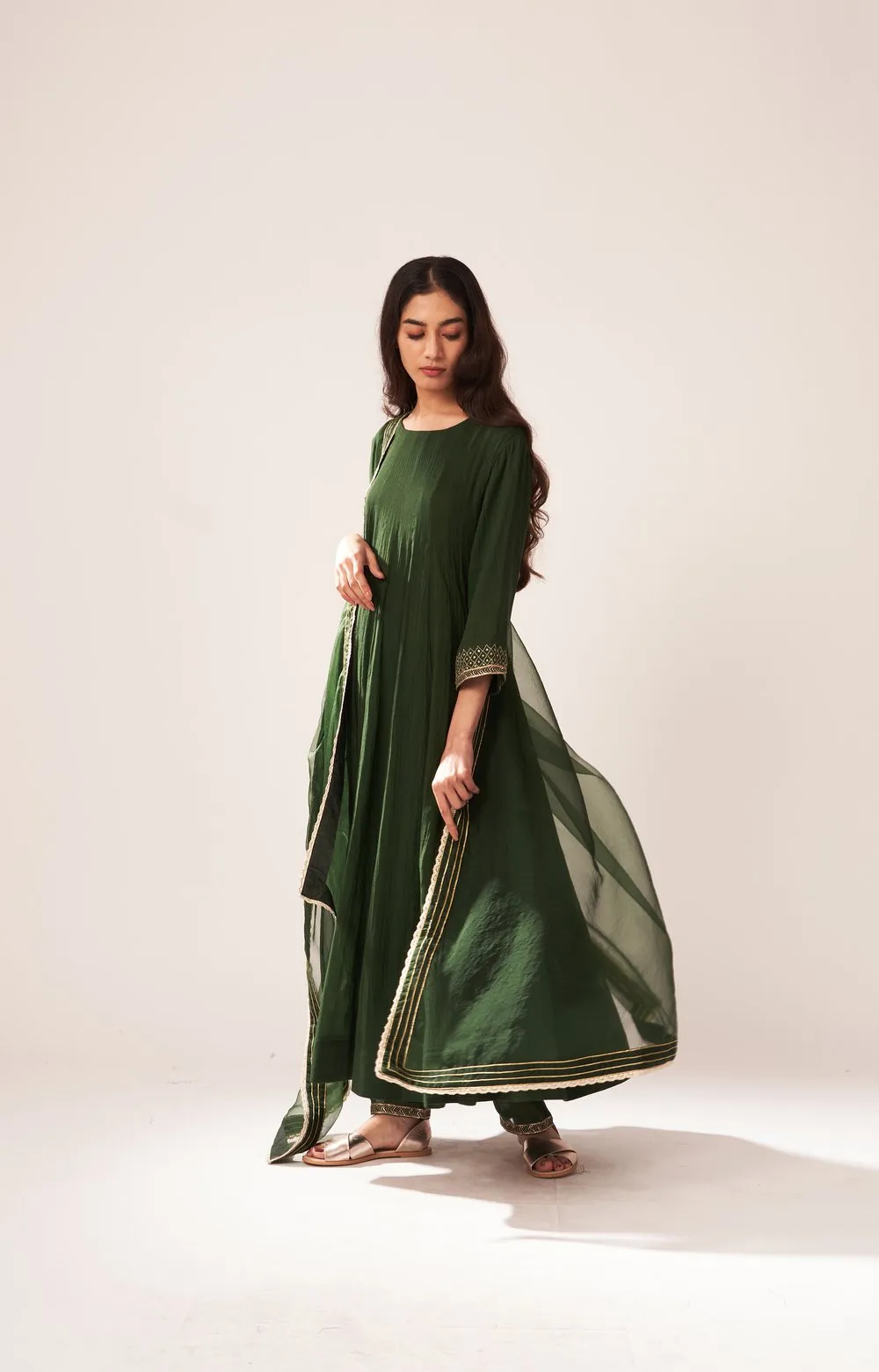 Dot   I   Kurta-Pants-And-Dupatta-3