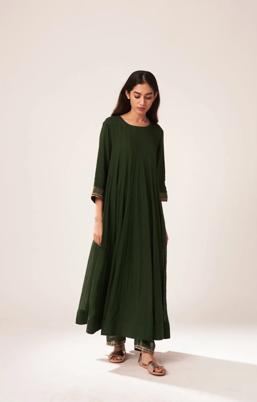 Dot   I   Kurta-Pants-And-Dupatta-3