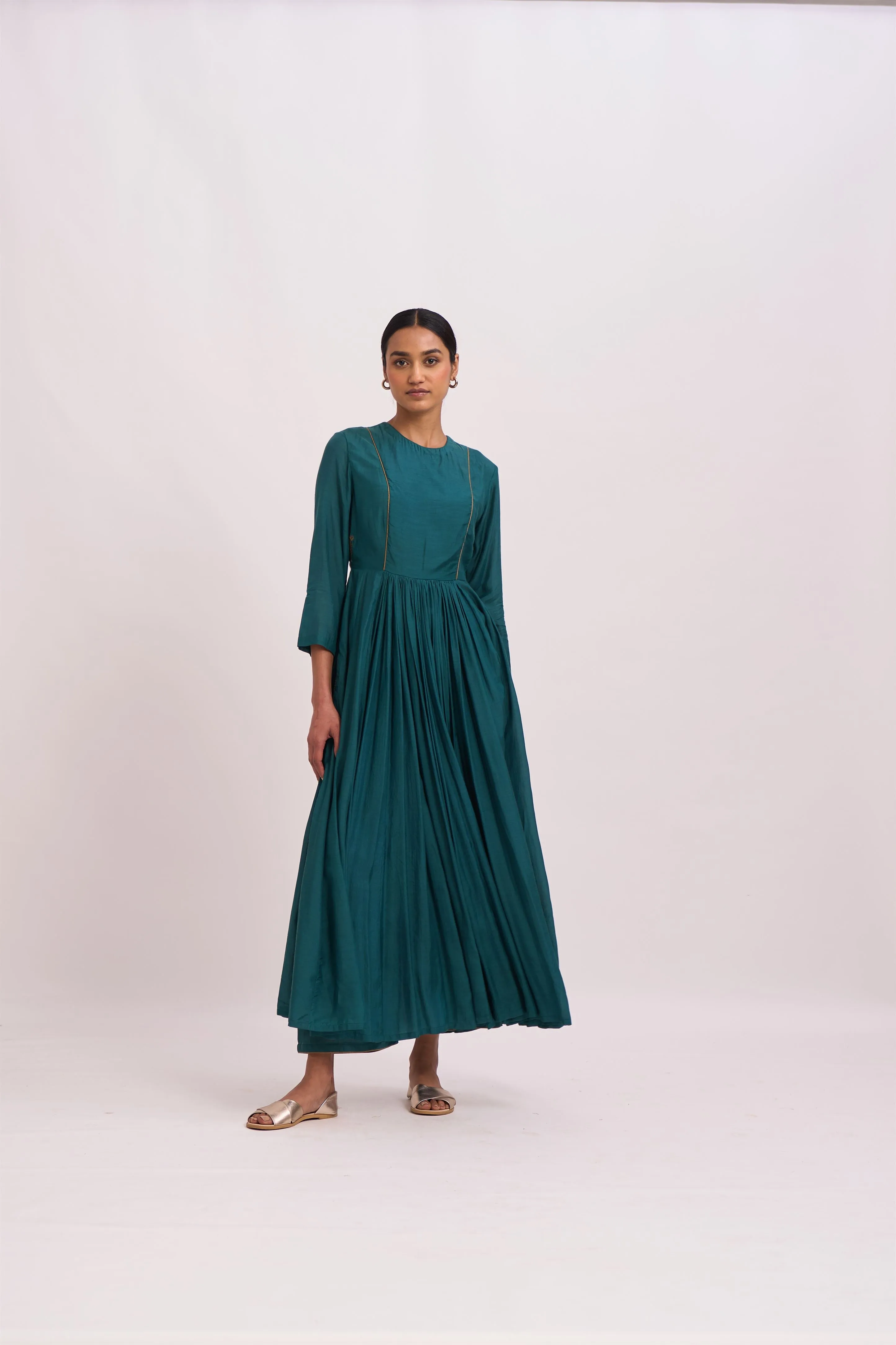Dot   I   Mihira Madinat Ghoomar Kurta Set   Teal  SS24-TG-1