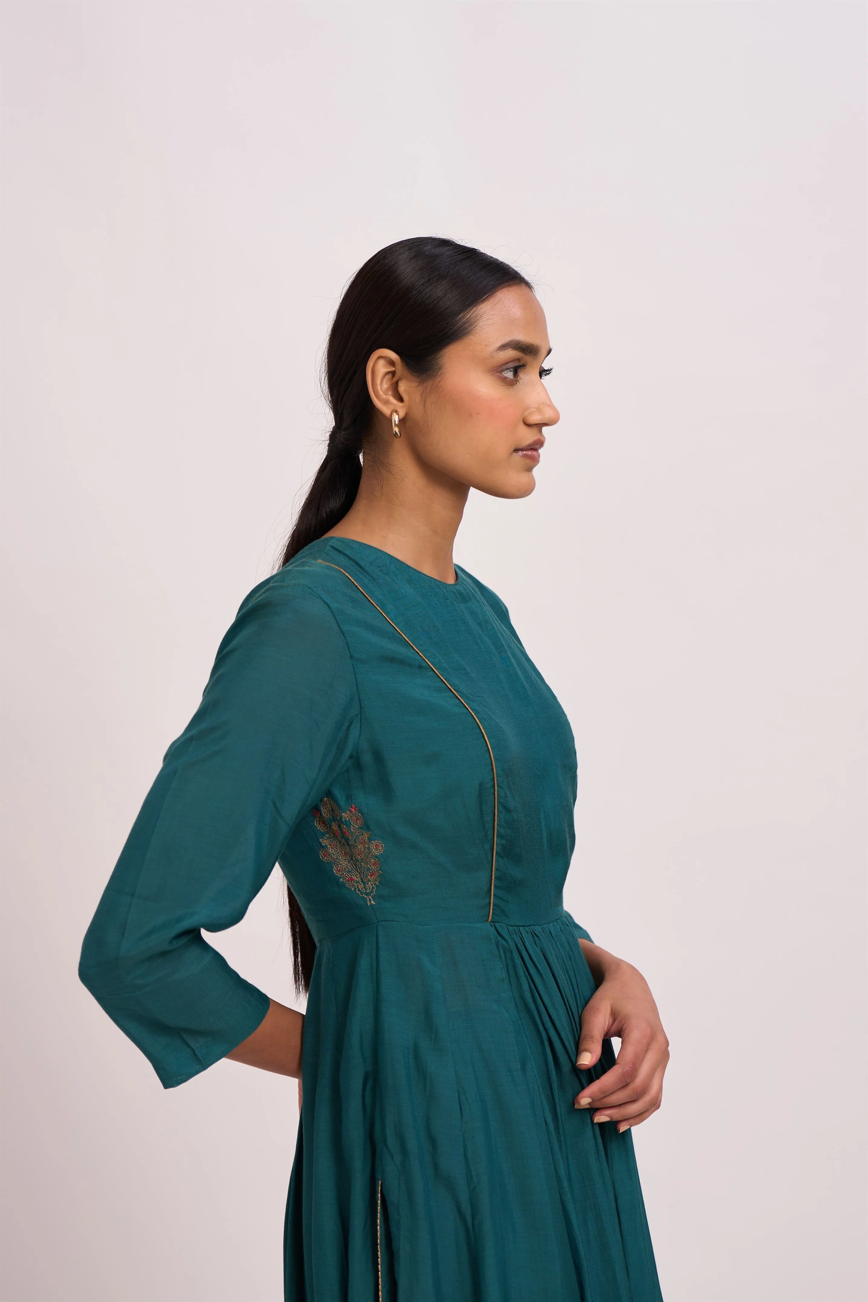Dot   I   Mihira Madinat Ghoomar Kurta Set   Teal  SS24-TG-1