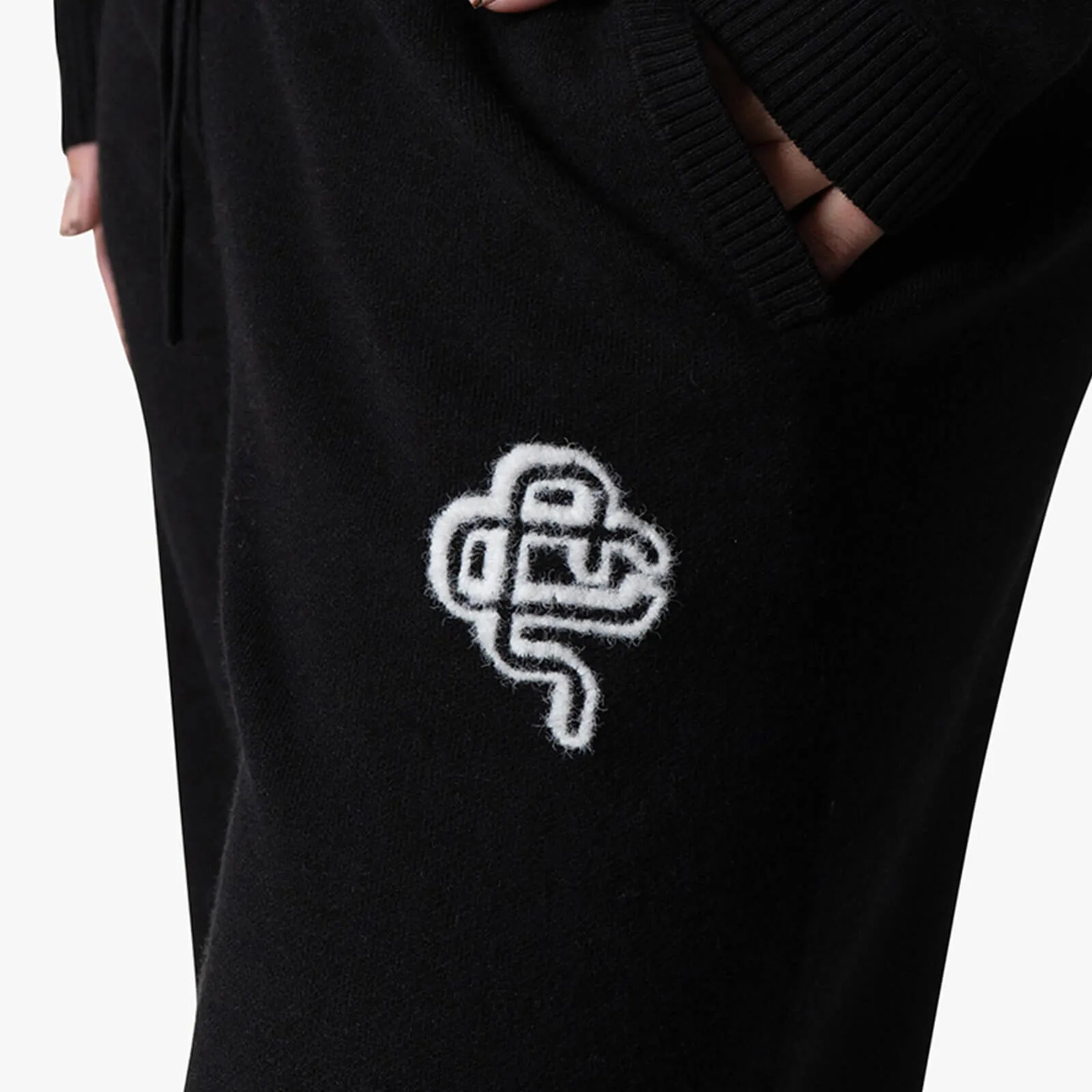 FLO KNITTED SET | BLACK/OFF WHITE
