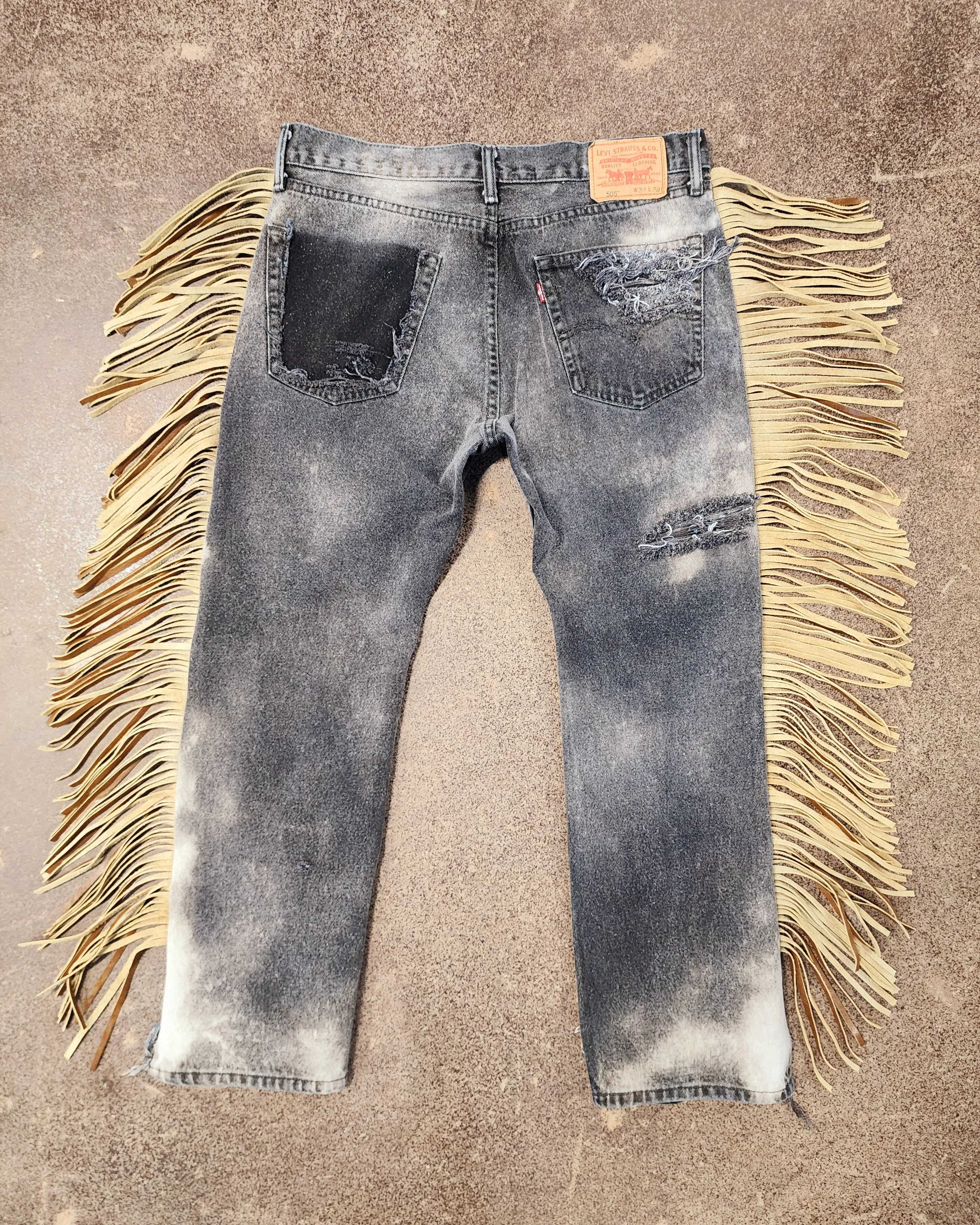 Levis 505 (Men 34x30 / Women 10)