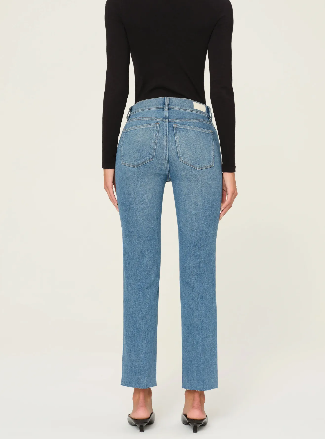 Mara Straight : Mid Rise Ankle