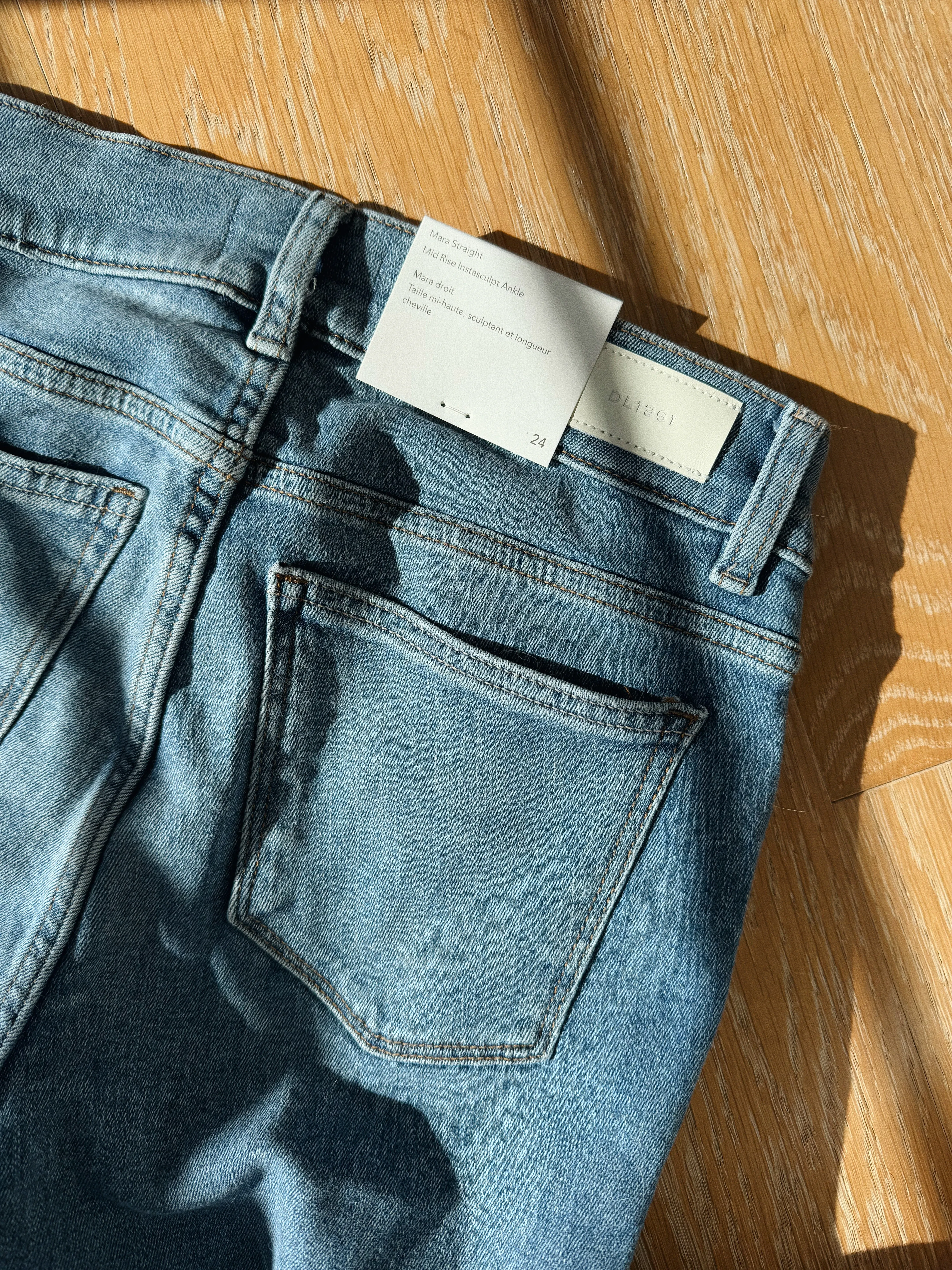 Mara Straight : Mid Rise Ankle