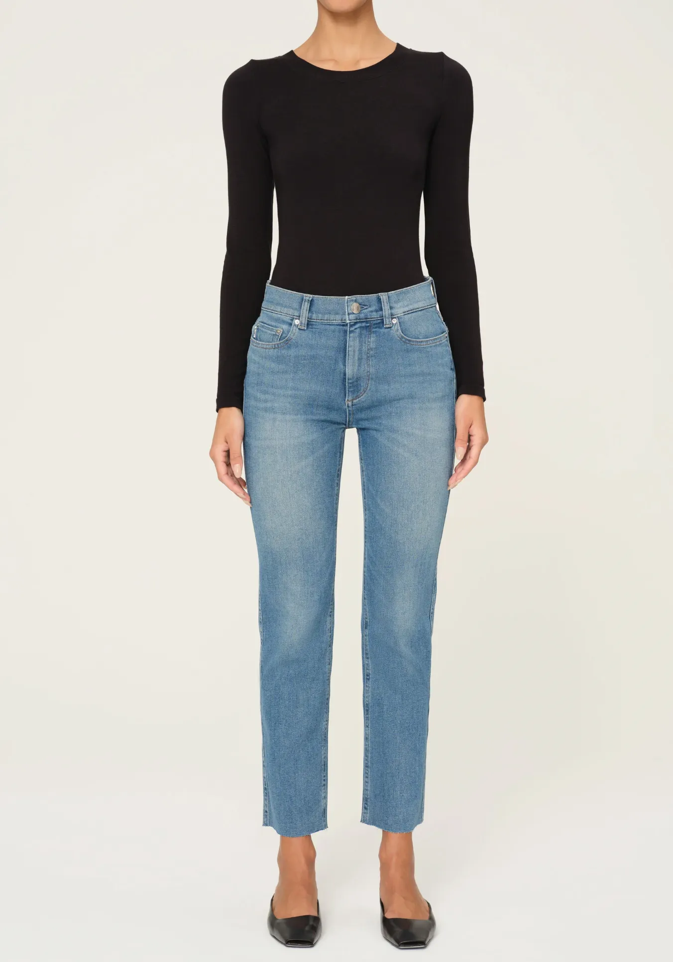 Mara Straight : Mid Rise Ankle