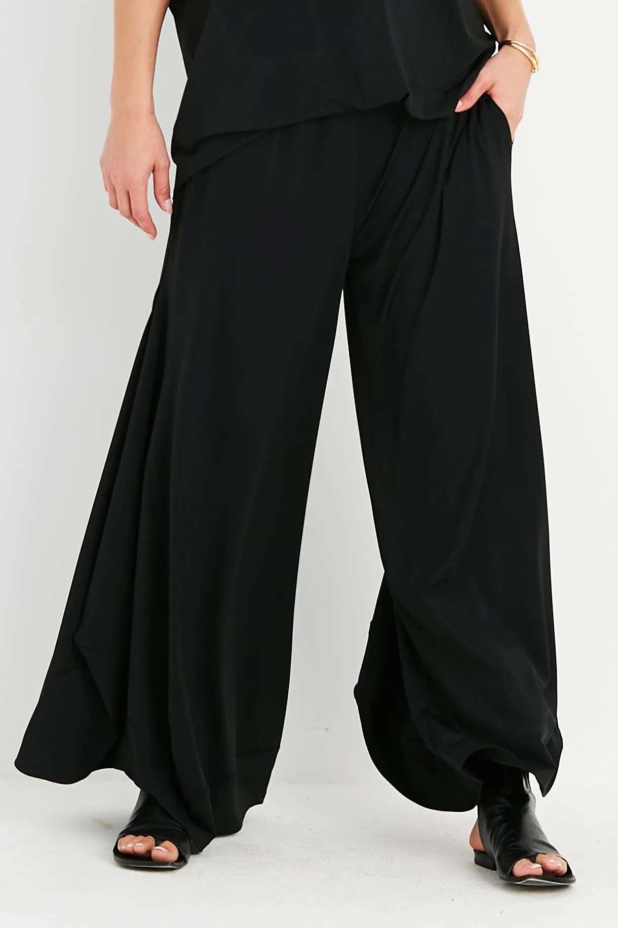 Matte Jersey Balloon Pants