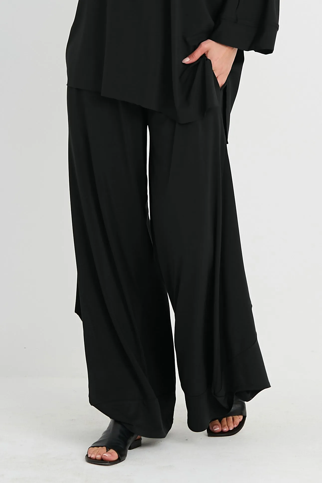 Matte Jersey Balloon Pants