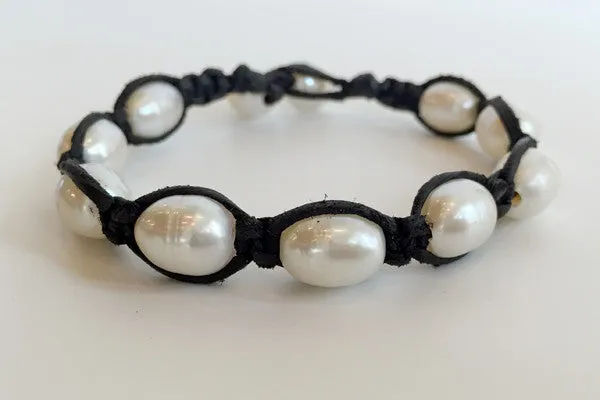 "Pearlin' Around" Freshwater Pearl Bracelet