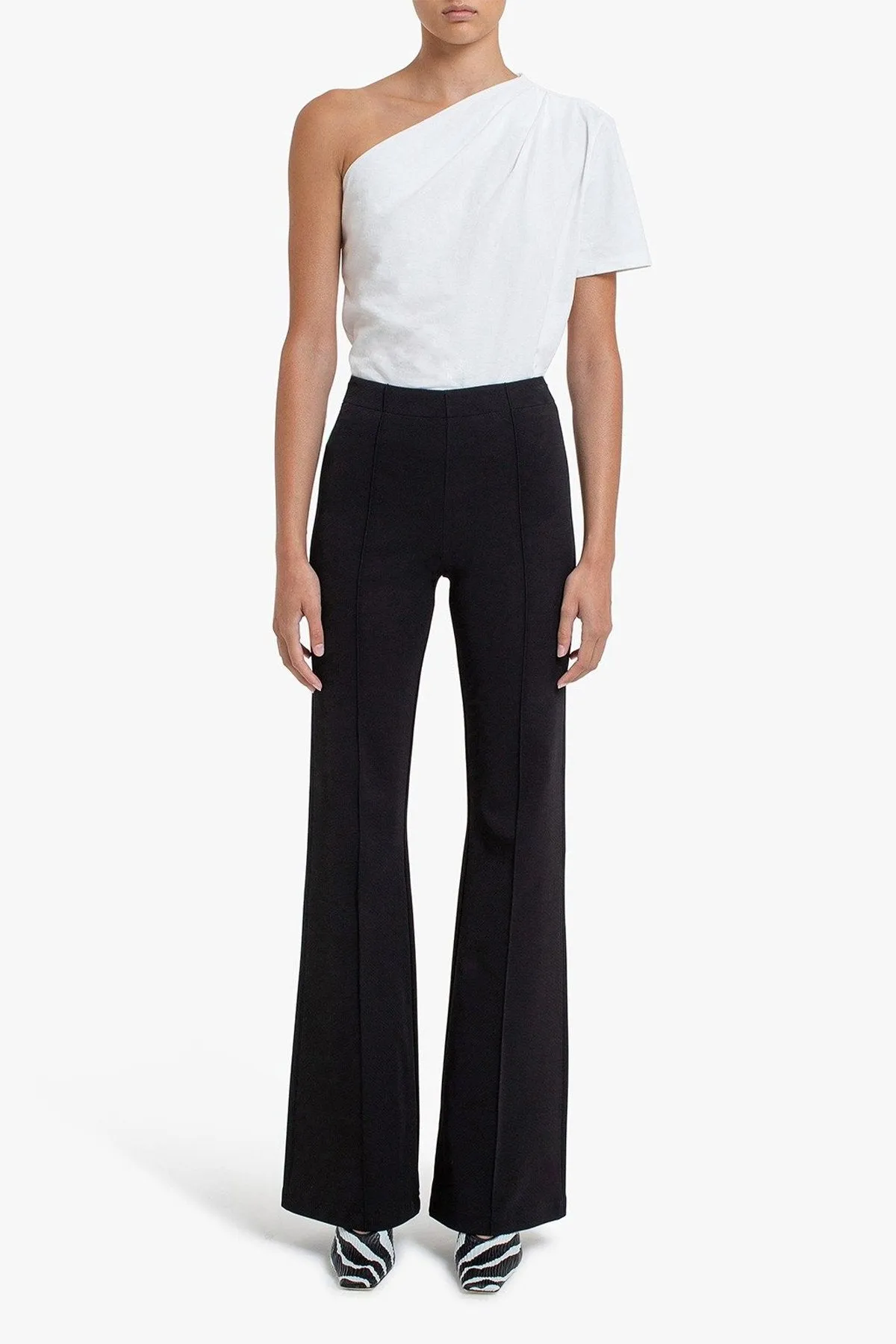 Savanna Flared Stretch Pants in Black