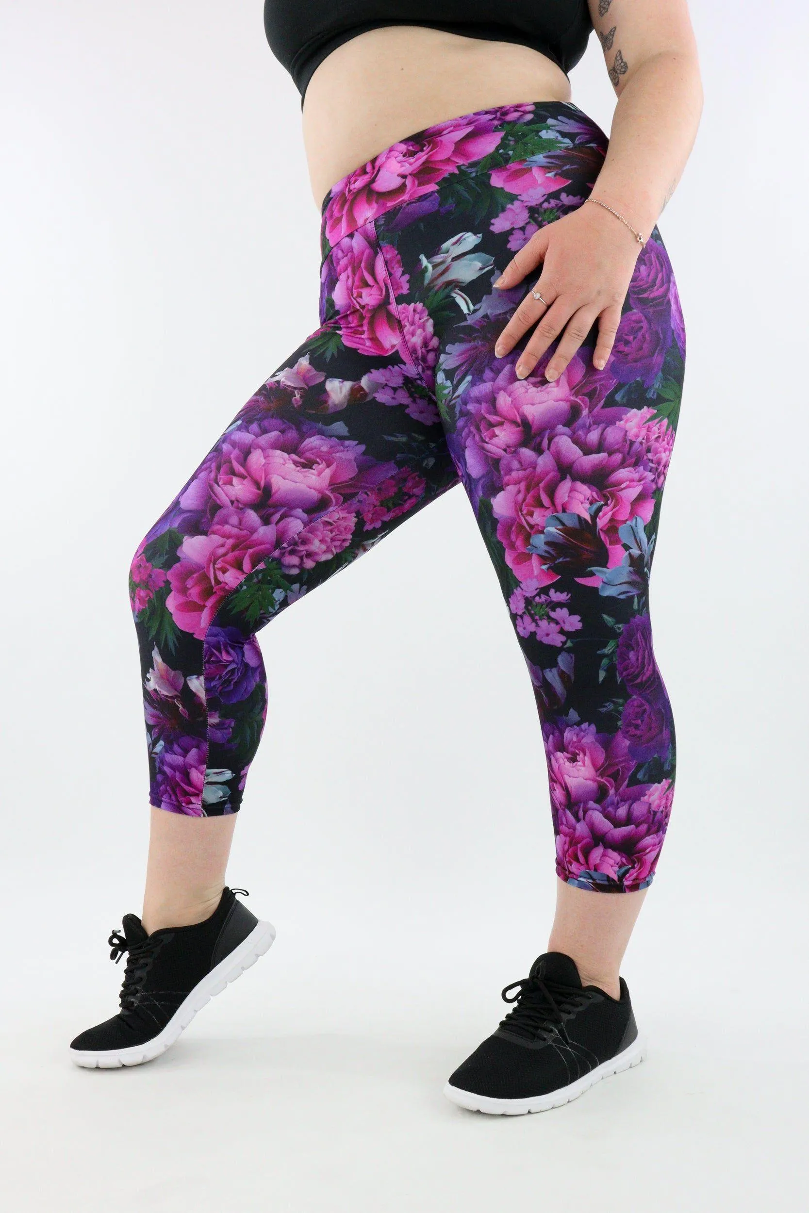 Serenity Flora - Casual - Capri Leggings