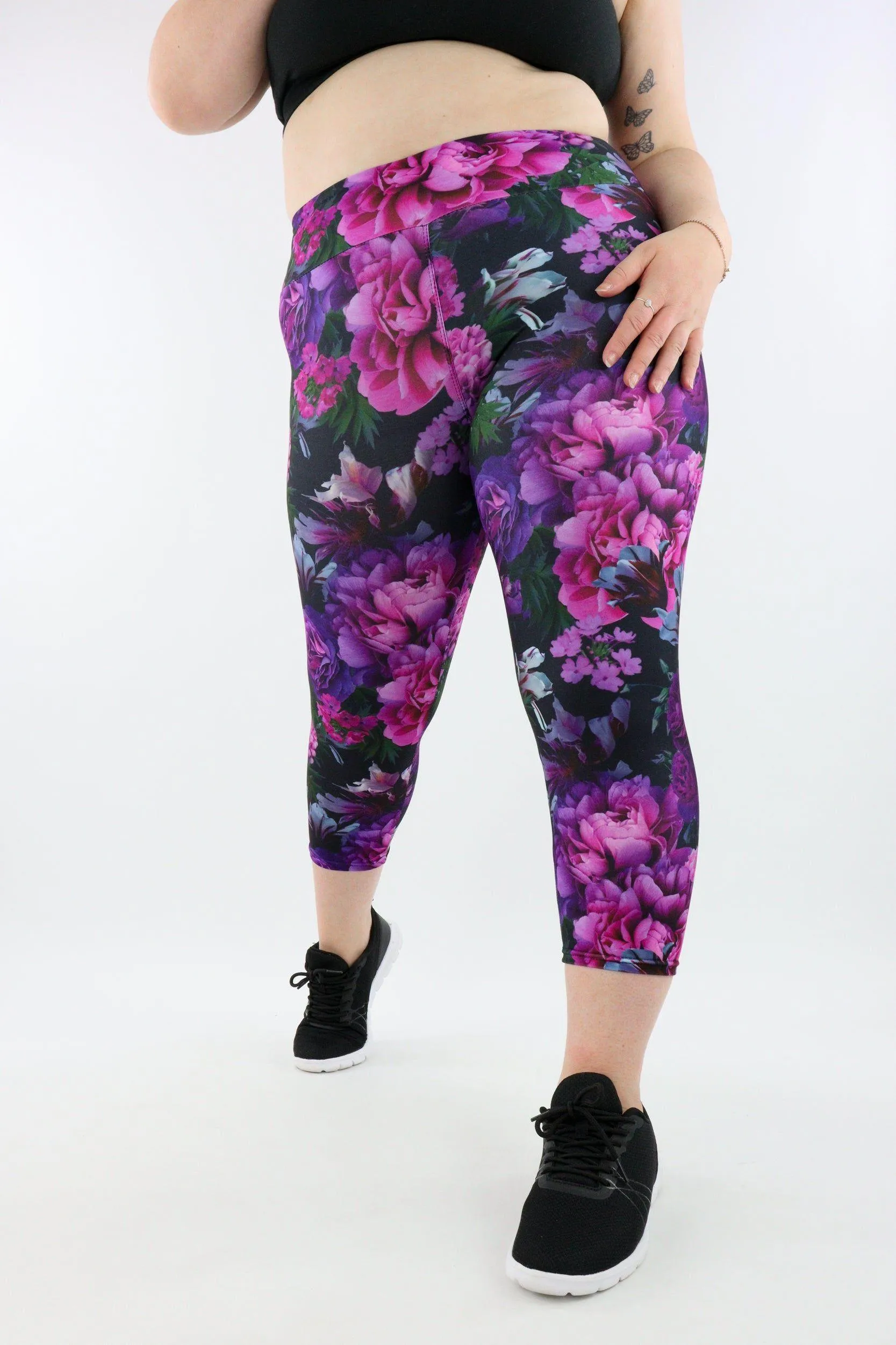 Serenity Flora - Casual - Capri Leggings