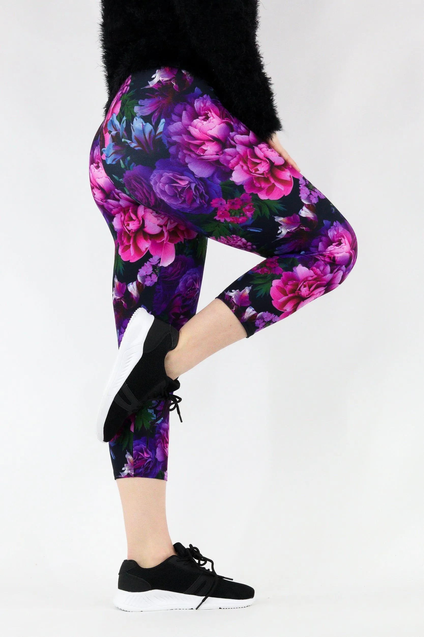 Serenity Flora - Casual - Capri Leggings