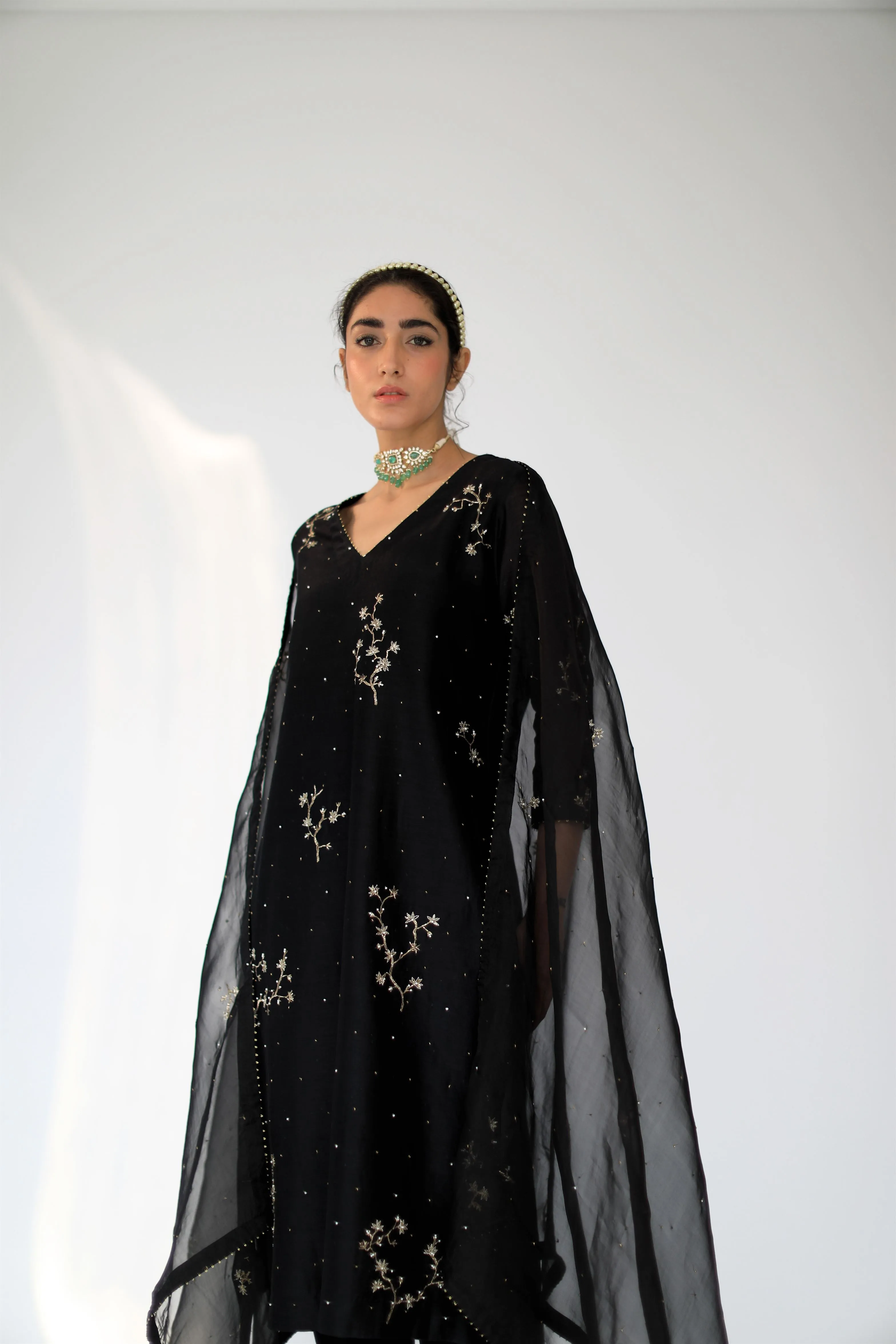Shikha Mehta Rashmika Black Alma Kurta Set Silk Chanderi Silk Organza Black Hana Ss21F-Ba
