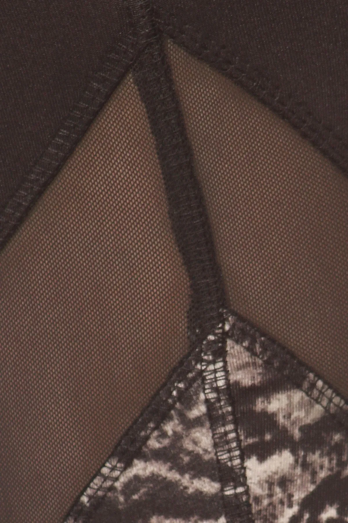 Solid Abstract Print Mesh Panel Leggings