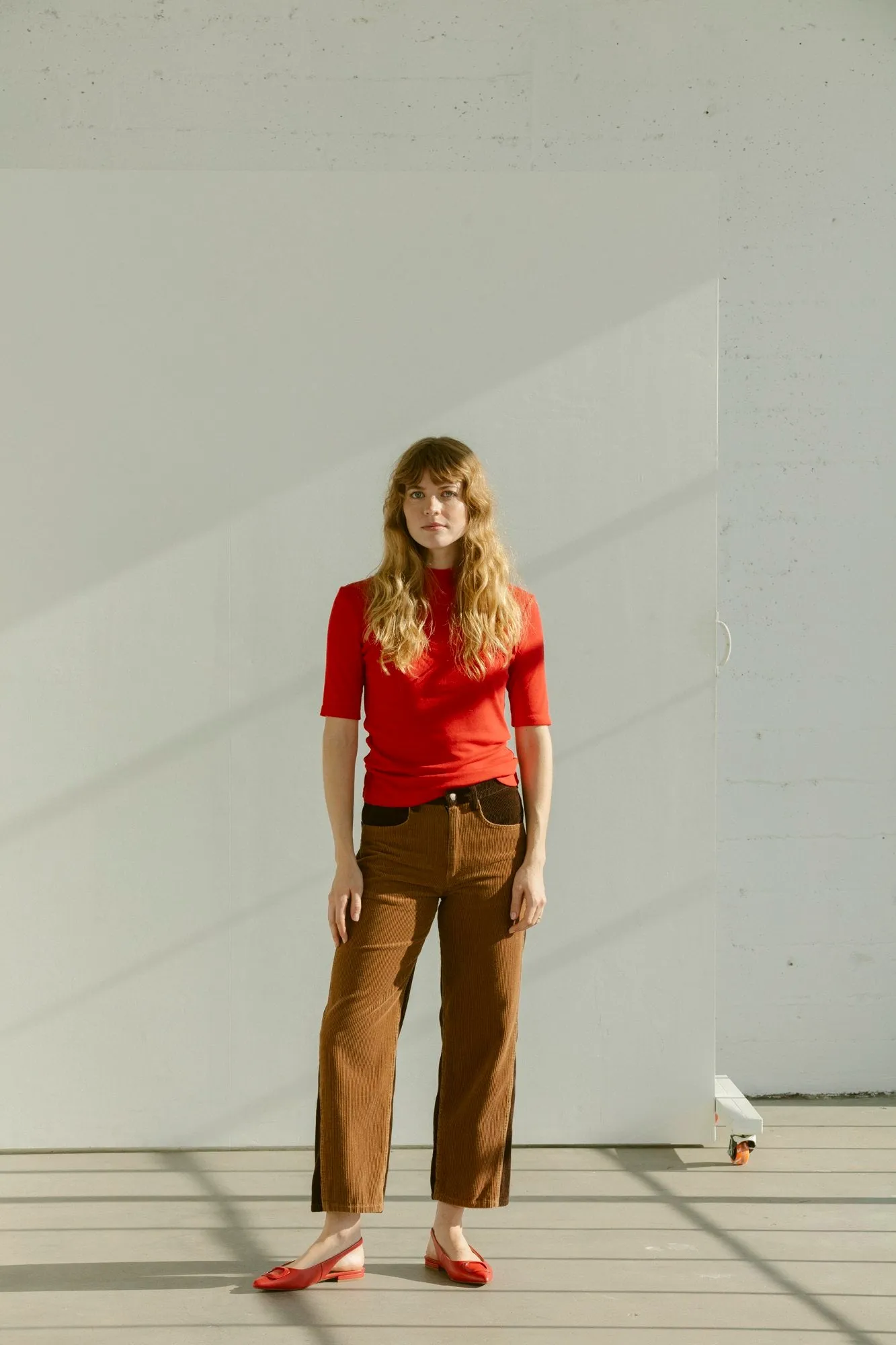 Wraparound Relaxed Jeans - Walnut Corduroy