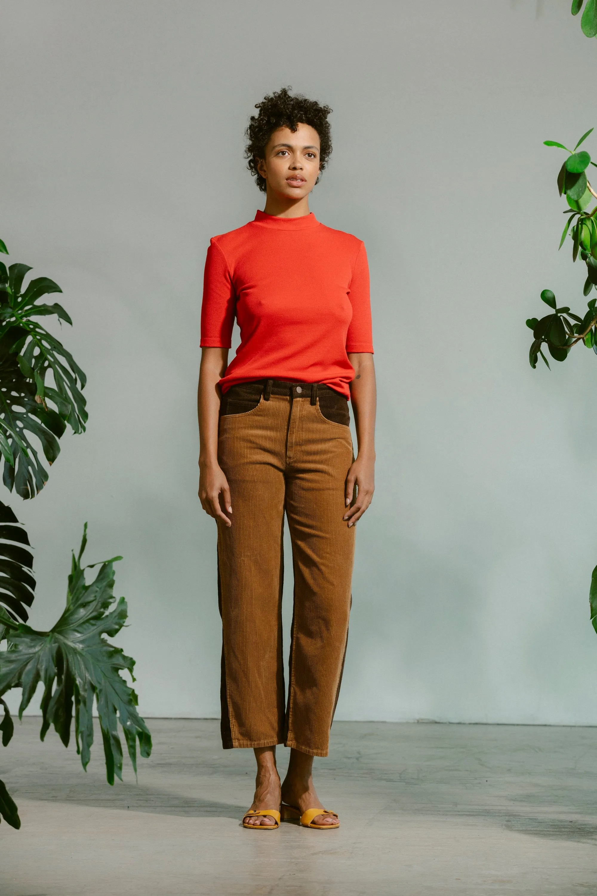 Wraparound Relaxed Jeans - Walnut Corduroy