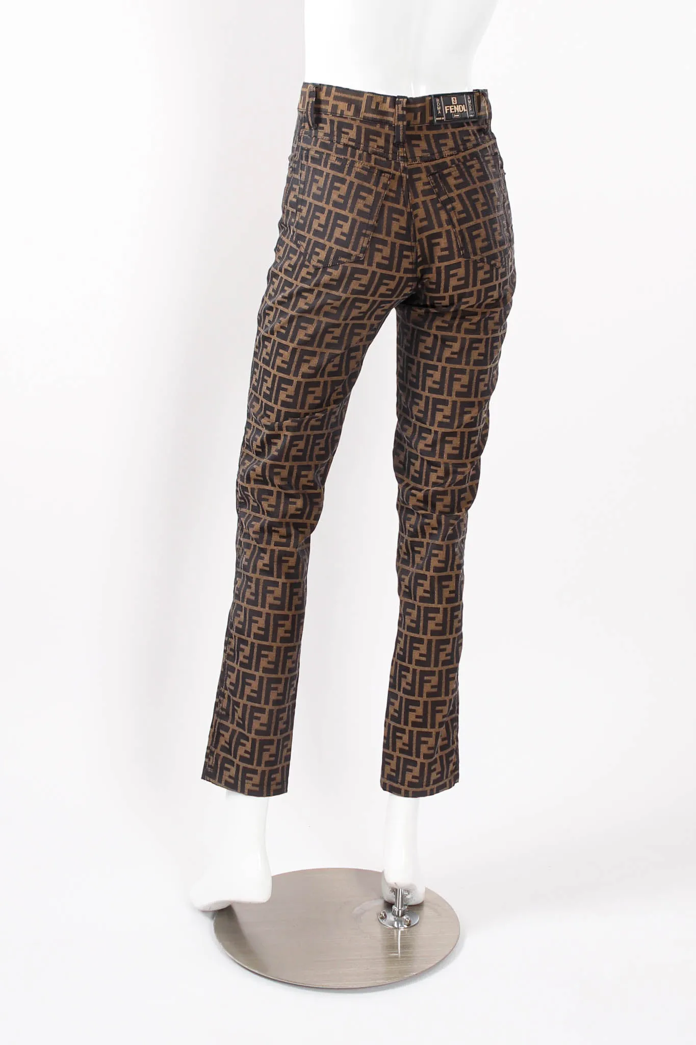 Zucca Monogram Crop Jean W27