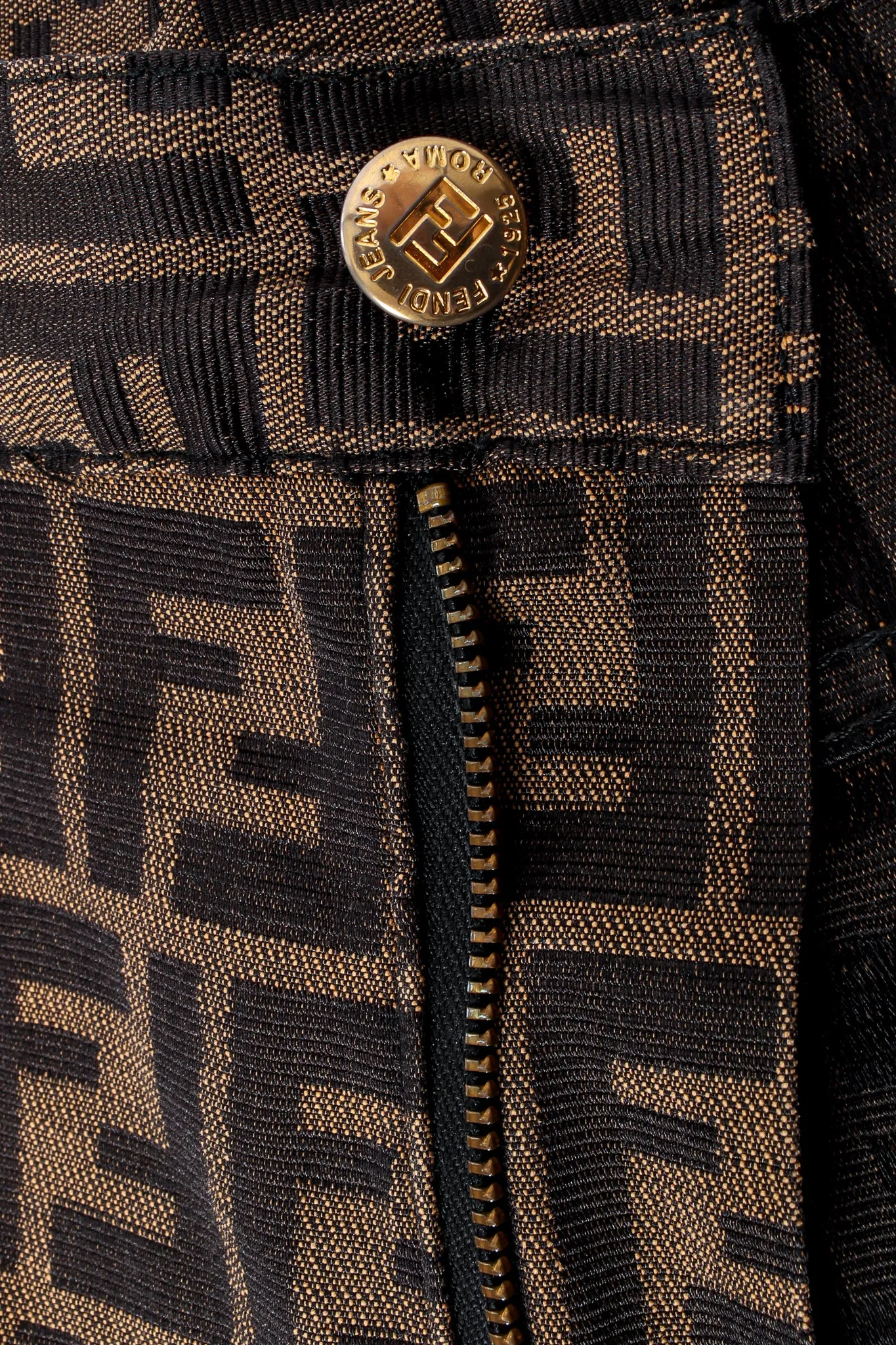 Zucca Monogram Crop Jean W28