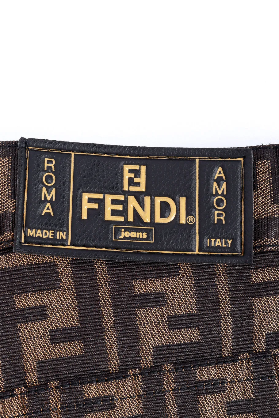Zucca Monogram Jean